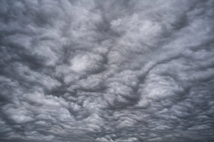 Gerahmter Druck : Dramatische Wolkenbildung, formatfüllend. Gerahmter Druck : Dramatische Wolkenbildung, formatfüllend.