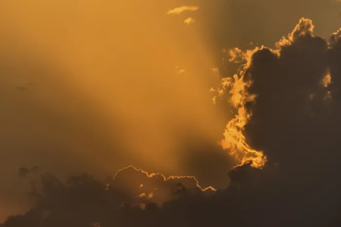 Gerahmter Druck : Dramatische Wolkenatmosphäre in Abendlicht. Gerahmter Druck : Dramatische Wolkenatmosphäre in Abendlicht.