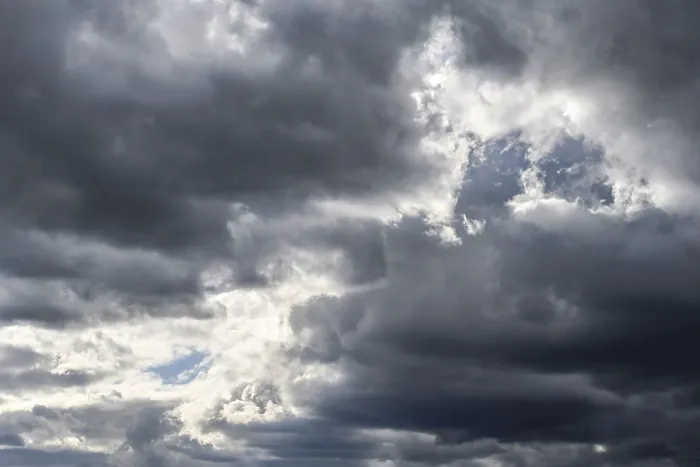 Gerahmter Druck : Dramatischer wolkenbewölkter Himmel, Gewitterwolken, Schweiz. Gerahmter Druck : Dramatischer wolkenbewölkter Himmel, Gewitterwolken, Schweiz.