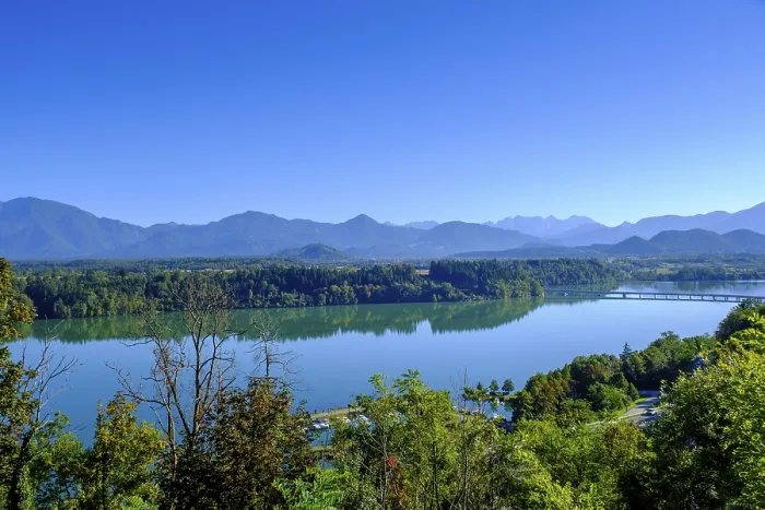Gerahmter Druck : Drau, Stausee von Völkermarkt Gerahmter Druck : Drau, Stausee von Völkermarkt
