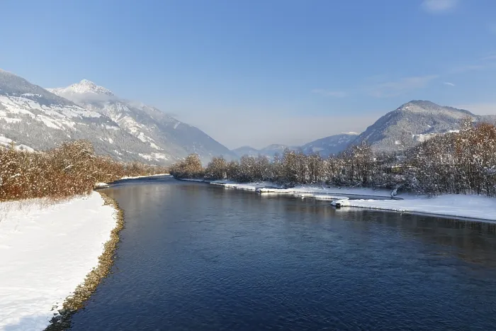 Gerahmter Druck : Die Drau in Winter, Greifenburg. Gerahmter Druck : Die Drau in Winter, Greifenburg.