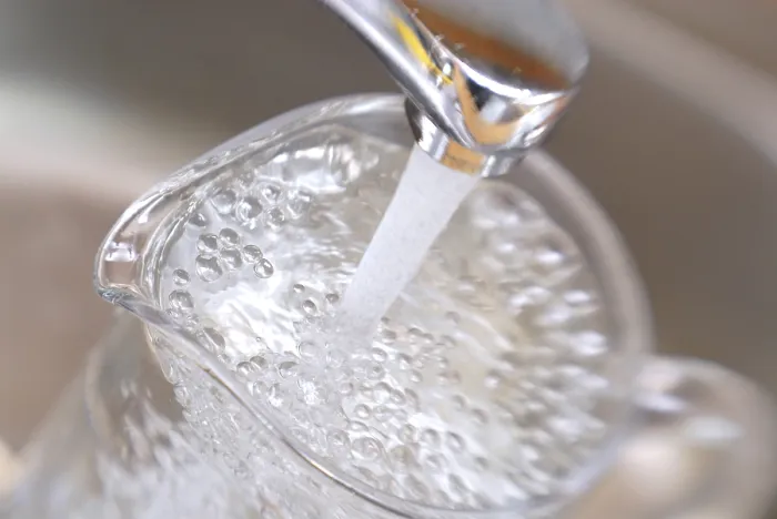 Gerahmter Druck : Trinkwasser Gerahmter Druck : Trinkwasser