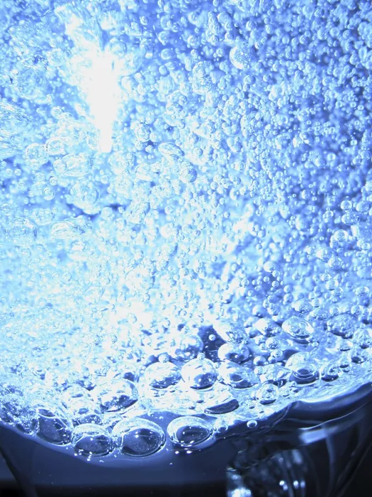 Gerahmter Druck : Trinkwasser in einem Glas. Gerahmter Druck : Trinkwasser in einem Glas.