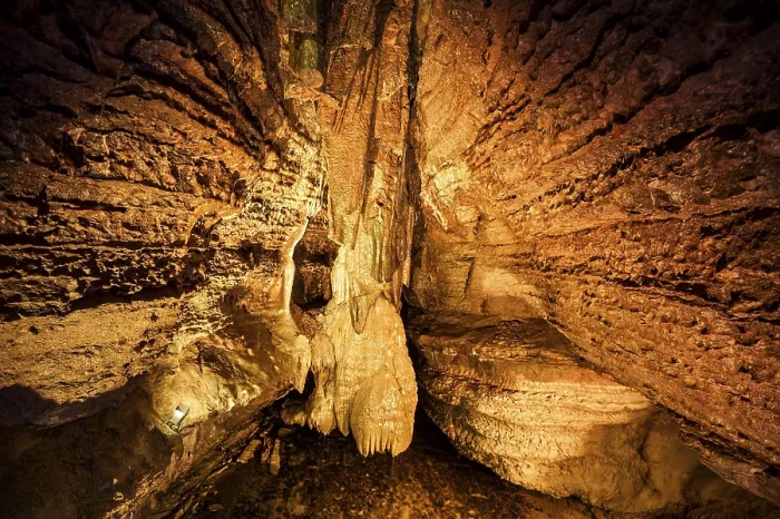 Gerahmter Druck : Höhlen mit Stalaktiten, Erdmannshöhle Gerahmter Druck : Höhlen mit Stalaktiten, Erdmannshöhle