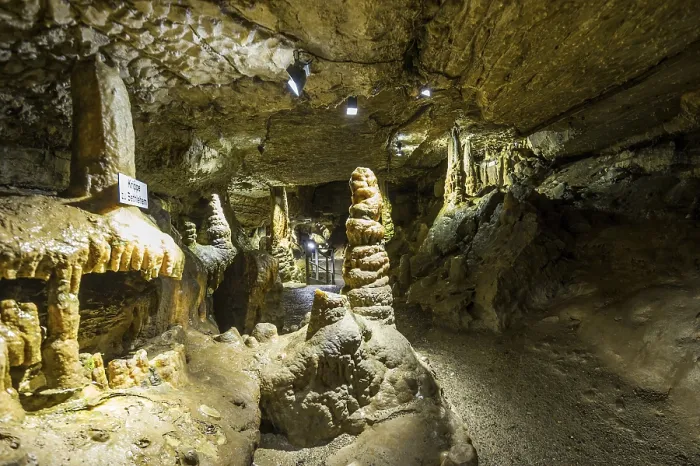 Gerahmter Druck : Höhlen mit Stalaktiten, Erdmannshöhle Gerahmter Druck : Höhlen mit Stalaktiten, Erdmannshöhle