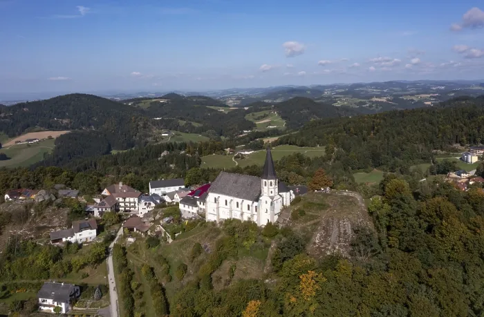 Gerahmter Druck : Drohnenbild, Sankt Thomas am Blasenstein. Gerahmter Druck : Drohnenbild, Sankt Thomas am Blasenstein.