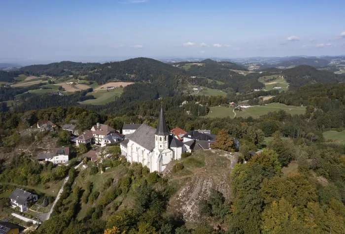 Gerahmter Druck : Drohnenbild, Sankt Thomas am Blasenstein. Gerahmter Druck : Drohnenbild, Sankt Thomas am Blasenstein.