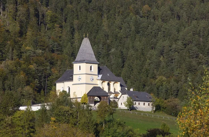 Gerahmter Druck : Drohnenbild, Blick auf Hollenstein an der Ybbs. Gerahmter Druck : Drohnenbild, Blick auf Hollenstein an der Ybbs.