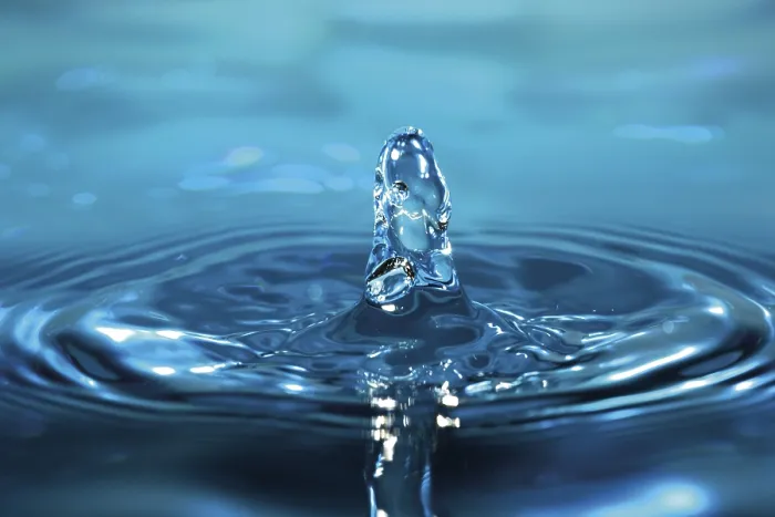 Gerahmter Druck : Tropfen Wasser Gerahmter Druck : Tropfen Wasser