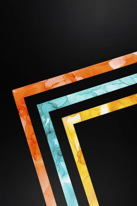 Gerahmter Druck : Ein dynamisches geometrisches abstraktes Kunstwerk, das überlappende rechteckige Formen in leuchtendem Orange zeigt. Gerahmter Druck : Ein dynamisches geometrisches abstraktes Kunstwerk, das überlappende rechteckige Formen in leuchtendem Orange zeigt.