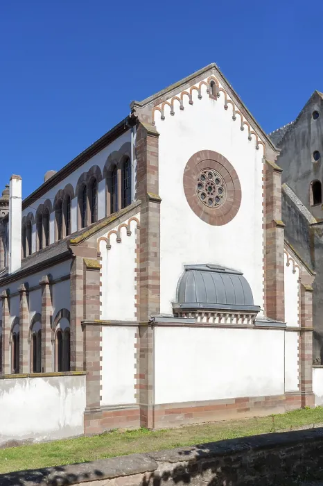 Gerahmter Druck : Ostfassade der Synagoge Gerahmter Druck : Ostfassade der Synagoge