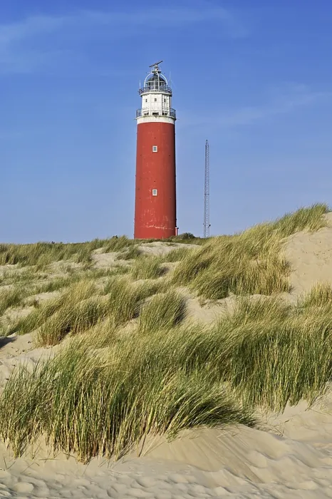 Gerahmter Druck : Leuchtturm von Eierland mit Dünen. Gerahmter Druck : Leuchtturm von Eierland mit Dünen.