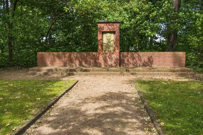 Gerahmter Druck : Denkmal Ernst Thälmann, Templin Gerahmter Druck : Denkmal Ernst Thälmann, Templin