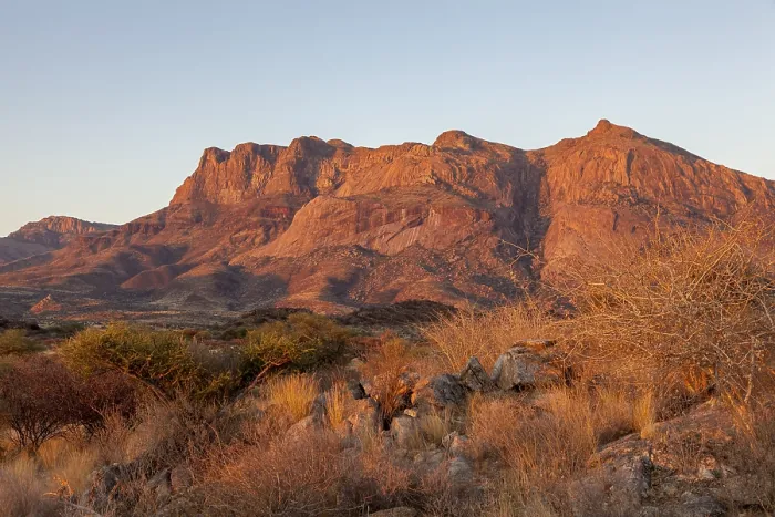 Gerahmter Druck : Die Erongo-Berge im Abendlicht. Gerahmter Druck : Die Erongo-Berge im Abendlicht.