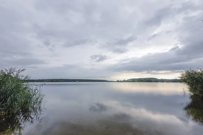 Gerahmter Druck : Abendstimmung am See, Reflexion. Gerahmter Druck : Abendstimmung am See, Reflexion.