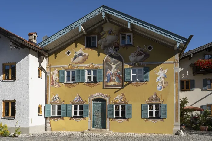 Gerahmter Druck : Fassade mit Luftmalerei Gerahmter Druck : Fassade mit Luftmalerei
