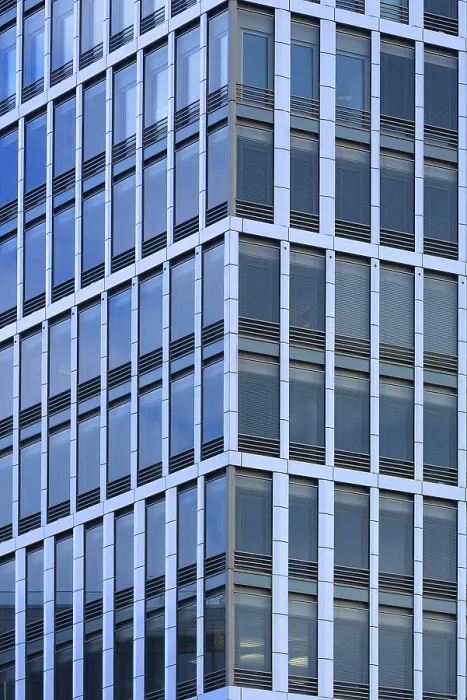 Gerahmter Druck : Fassade eines modernen Bürogebäudes. Gerahmter Druck : Fassade eines modernen Bürogebäudes.