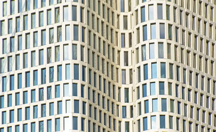Gerahmter Druck : Fassade eines modernen Hochhauses in Berlin, Deutschland. Gerahmter Druck : Fassade eines modernen Hochhauses in Berlin, Deutschland.