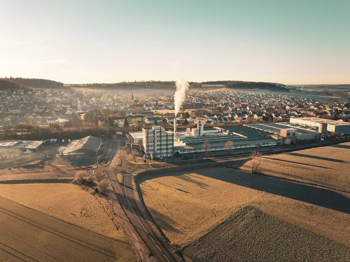 Gerahmter Druck : Industriekomplex in einem städtischen Landschaft. Gerahmter Druck : Industriekomplex in einem städtischen Landschaft.