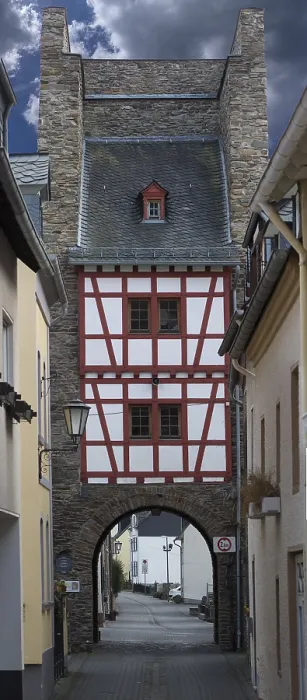 Gerahmter Druck : Das Faller Tor, mittelalterliche Stadtbefestigung. Gerahmter Druck : Das Faller Tor, mittelalterliche Stadtbefestigung.