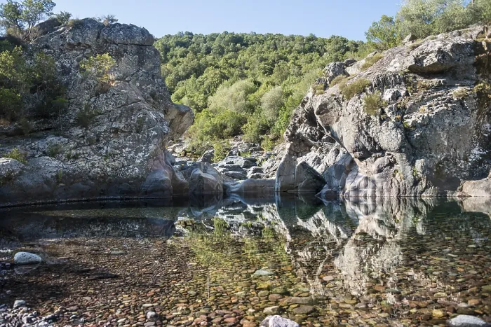 Gerahmter Druck : Fluss Fango, Tuarelli, Tal des Fango Gerahmter Druck : Fluss Fango, Tuarelli, Tal des Fango