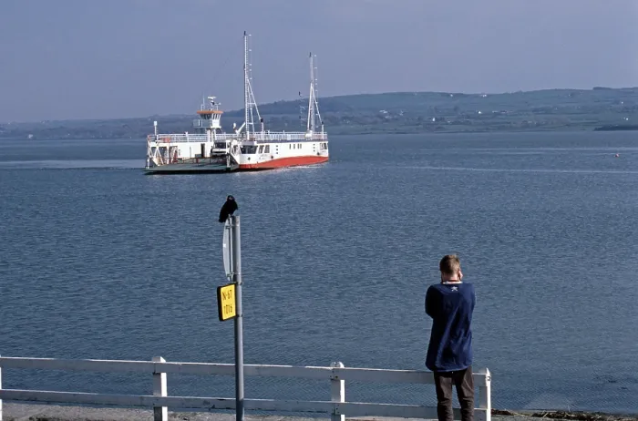 Gerahmter Druck : Fähre nach Tarbert, Killimer, County Clare Gerahmter Druck : Fähre nach Tarbert, Killimer, County Clare