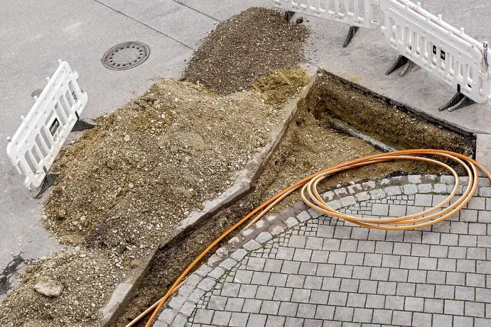 Gerahmter Druck : Faserkabel, Kabelgraben Gerahmter Druck : Faserkabel, Kabelgraben