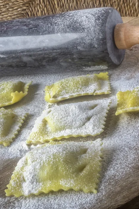 Gerahmter Druck : Gefüllte Maultaschen Gerahmter Druck : Gefüllte Maultaschen
