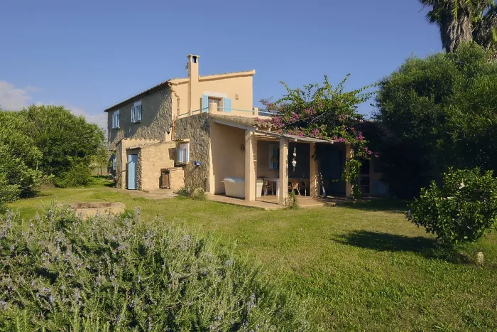 Gerahmter Druck : Bauernhof in Mallorca, Spanien Gerahmter Druck : Bauernhof in Mallorca, Spanien