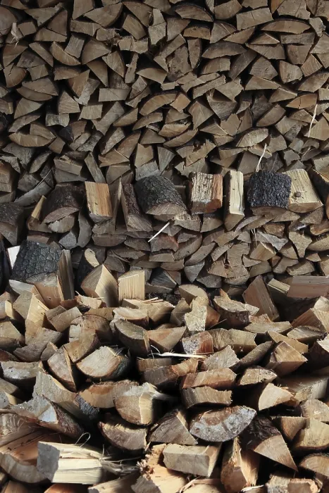 Gerahmter Druck : Holz, gespaltenes Holz. Gerahmter Druck : Holz, gespaltenes Holz.