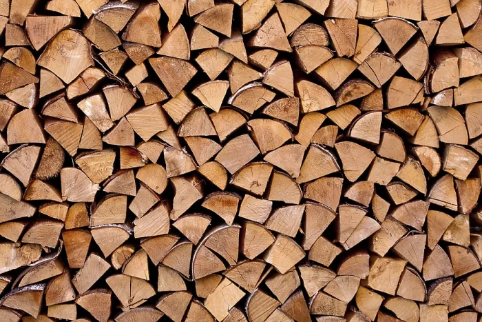 Gerahmter Druck : Holzfeuer, Vollformat. Hoher Kontrast. Gerahmter Druck : Holzfeuer, Vollformat. Hoher Kontrast.