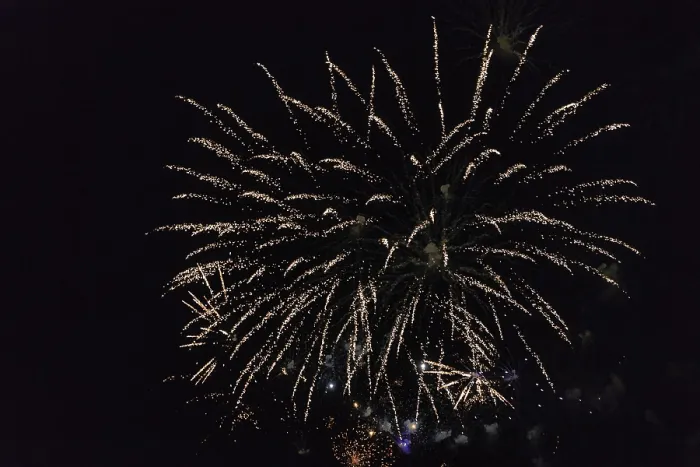 Gerahmter Druck : Feuerwerk am Nachthimmel