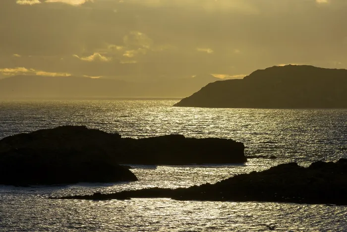 Gerahmter Druck : Firth of Forth mit kleinen Inseln bei Sonnenuntergang