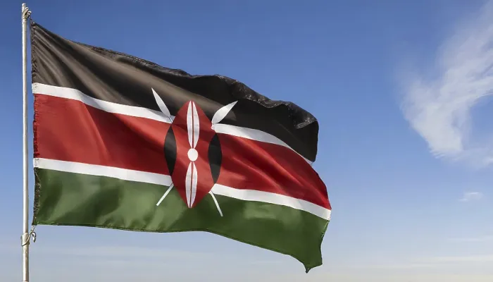 Gerahmter Druck : Die Flagge Kenias flattert im Wind. Gerahmter Druck : Die Flagge Kenias flattert im Wind.