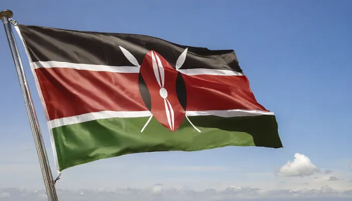 Gerahmter Druck : Die Flagge Kenias flattert im Wind. Gerahmter Druck : Die Flagge Kenias flattert im Wind.