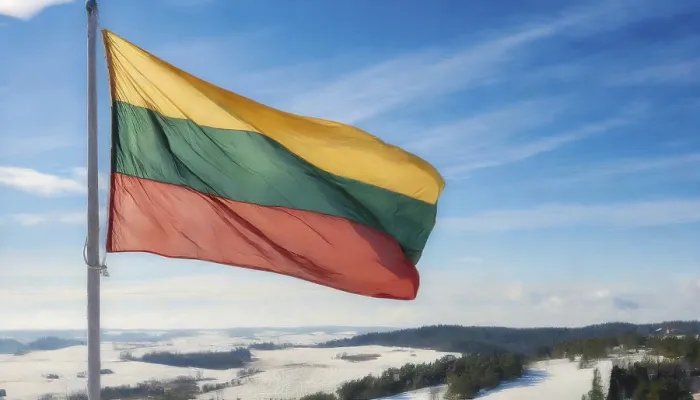 Gerahmter Druck : Die Flagge Litauens flattert im Wind. Gerahmter Druck : Die Flagge Litauens flattert im Wind.