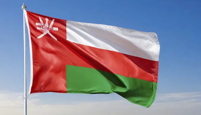 Gerahmter Druck : Die Flagge des Oman flattert im Wind. Gerahmter Druck : Die Flagge des Oman flattert im Wind.