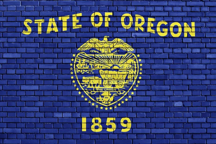 Gerahmter Druck : Flagge von Oregon auf Backsteinmauer gemalt. Gerahmter Druck : Flagge von Oregon auf Backsteinmauer gemalt.