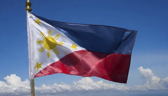 Gerahmter Druck : Das Flagge der Philippinen, flattert im Wind. Gerahmter Druck : Das Flagge der Philippinen, flattert im Wind.