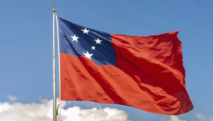 Gerahmter Druck : Die Flagge von Samoa weht im Wind. Gerahmter Druck : Die Flagge von Samoa weht im Wind.