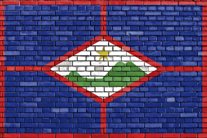 Gerahmter Druck : Flagge von Sint Eustatius auf Ziegelmauer gemalt. Gerahmter Druck : Flagge von Sint Eustatius auf Ziegelmauer gemalt.