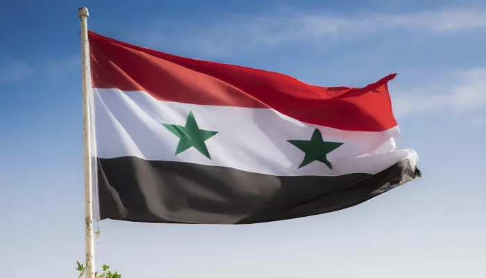Gerahmter Druck : Die Flagge Syriens flattert im Wind. Gerahmter Druck : Die Flagge Syriens flattert im Wind.