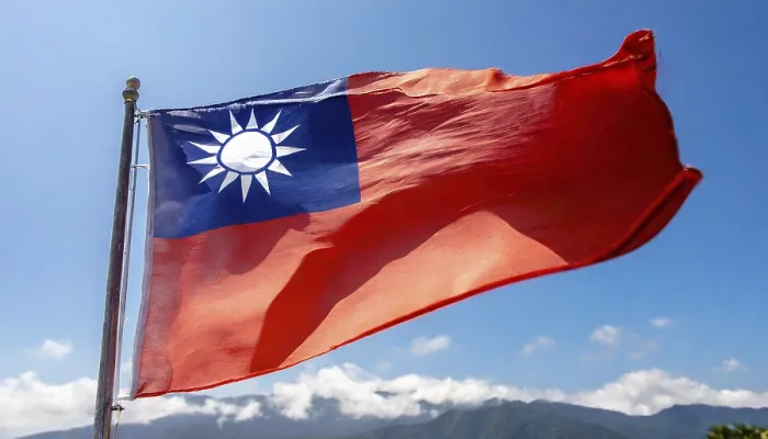 Gerahmter Druck : Die Flagge Taiwans flattert im Wind. Gerahmter Druck : Die Flagge Taiwans flattert im Wind.