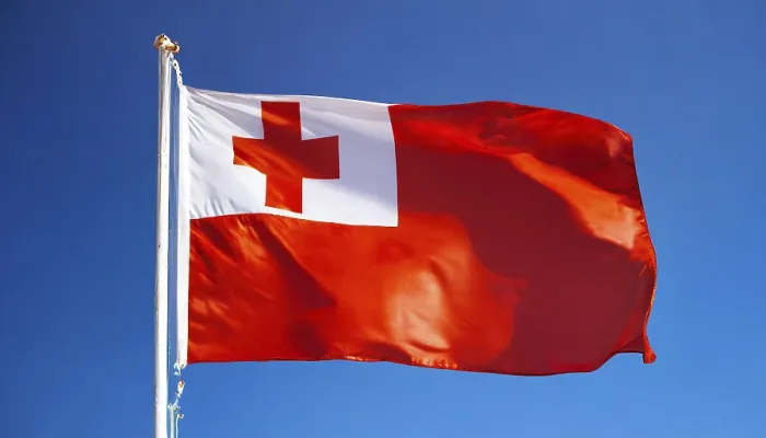 Gerahmter Druck : Das Flagge von Tonga, flatternd im Wind. Gerahmter Druck : Das Flagge von Tonga, flatternd im Wind.