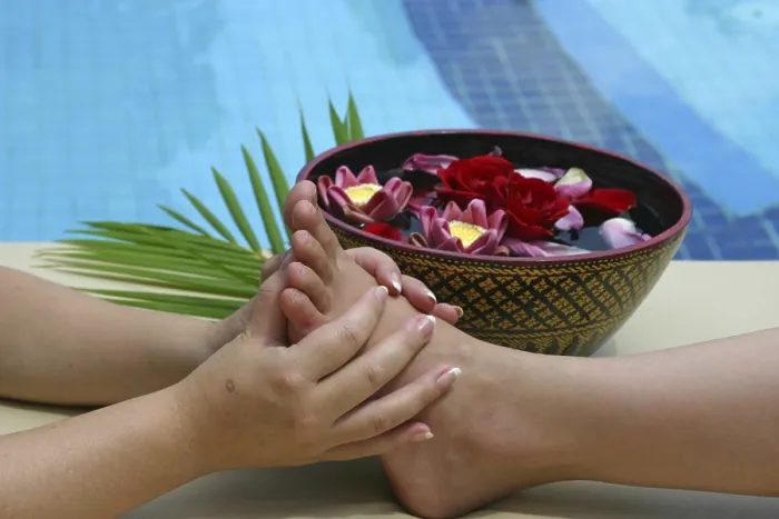 Gerahmter Druck : Footmassage Gerahmter Druck : Footmassage