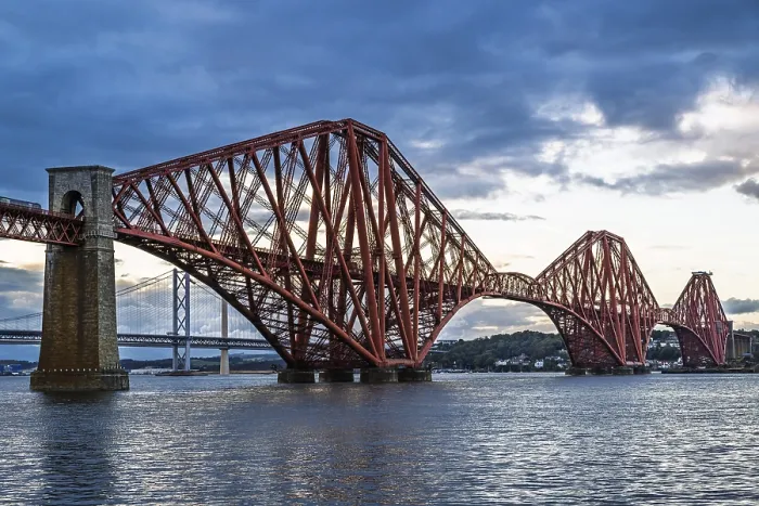 Gerahmter Druck : Forth Bridge, Queensferry Crossing Gerahmter Druck : Forth Bridge, Queensferry Crossing