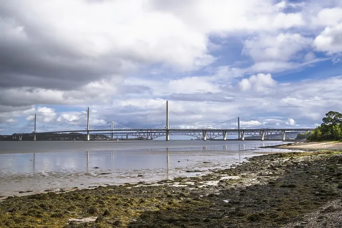 Gerahmter Druck : Forth Bridge, Queensferry Crossing Gerahmter Druck : Forth Bridge, Queensferry Crossing