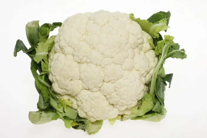 Gerahmter Druck : Ein frischer Blumenkohl, Gemüse. Gerahmter Druck : Ein frischer Blumenkohl, Gemüse.