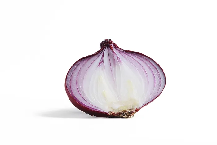 Gerahmter Druck : Frischer roter Zwiebel, halbiert. Gerahmter Druck : Frischer roter Zwiebel, halbiert.