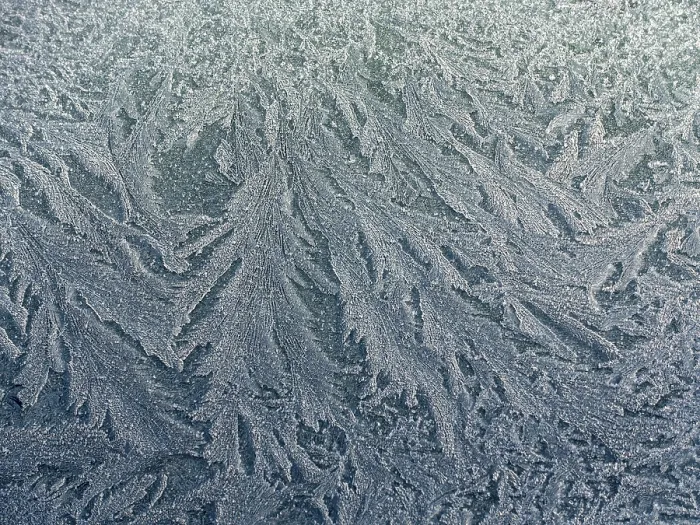 Gerahmter Druck : Frostmuster, Eisblumen, Eiskristalle. Gerahmter Druck : Frostmuster, Eisblumen, Eiskristalle.